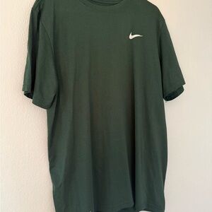 Nike Men's Dark Green Short Sleeve Tee
